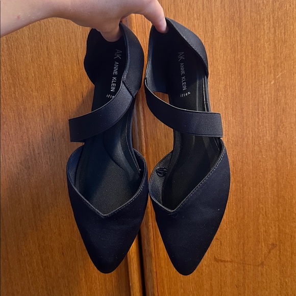 Anne Klein Akorsolo Asymmetrical Pointed Toe Flats iflex Black 8.5 FREE SHIP - Picture 3 of 6